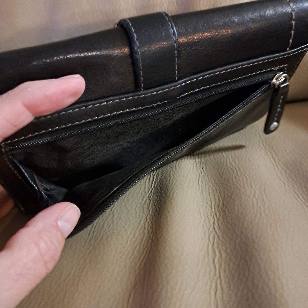Fossil Wallet - Picture 4 of 10